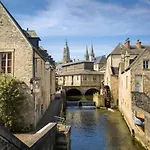 Lägenhet Lumineux Et Cosy Avec Jardin Vue Sur Chateau Pres Port En Bessin, Bayeux Et Omaha *