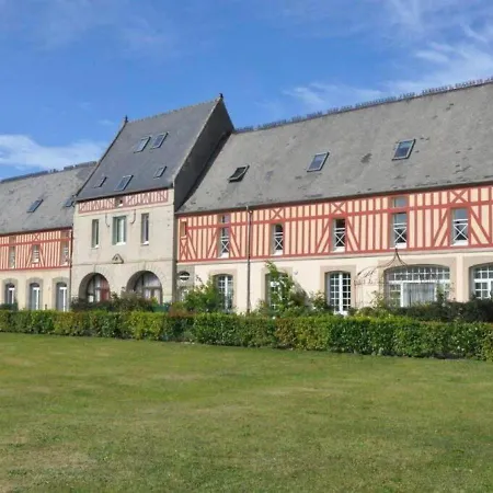 Apartmán Lumineux Et Cosy Avec Jardin Vue Sur Chateau Pres Port En Bessin, Bayeux Et Omaha Commes