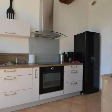 Apartmán Lumineux Et Cosy Avec Jardin Vue Sur Chateau Pres Port En Bessin, Bayeux Et Omaha