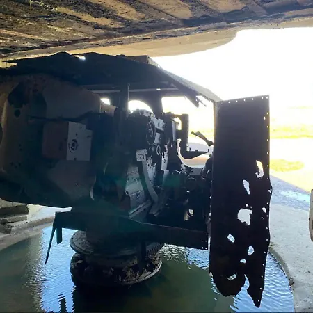 Lumineux Et Cosy Avec Jardin Vue Sur Chateau Pres Port En Bessin, Bayeux Et Omaha Apartment *