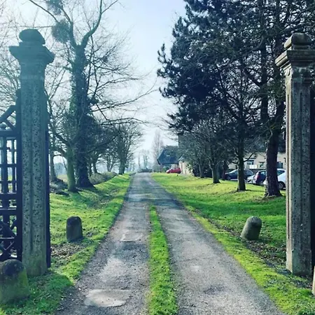 Lumineux Et Cosy Avec Jardin Vue Sur Chateau Pres Port En Bessin, Bayeux Et Omaha *