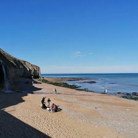 Lumineux Et Cosy Avec Jardin Vue Sur Chateau Pres Port En Bessin, Bayeux Et Omaha * Commes