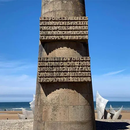 Lumineux Et Cosy Avec Jardin Vue Sur Chateau Pres Port En Bessin, Bayeux Et Omaha Apartment