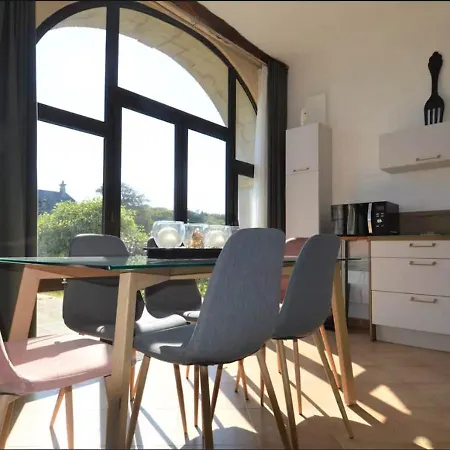Apartmán Lumineux Et Cosy Avec Jardin Vue Sur Chateau Pres Port En Bessin, Bayeux Et Omaha *