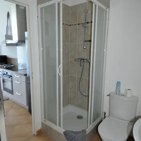 Lumineux Et Cosy Avec Jardin Vue Sur Chateau Pres Port En Bessin, Bayeux Et Omaha Commes