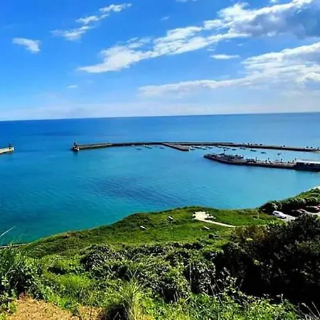 Lumineux Et Cosy Avec Jardin Vue Sur Chateau Pres Port En Bessin, Bayeux Et Omaha * Commes