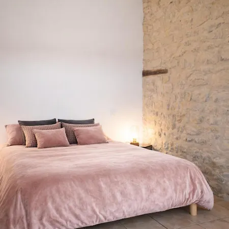 Lumineux Et Cosy Avec Jardin Vue Sur Chateau Pres Port En Bessin, Bayeux Et Omaha Commes