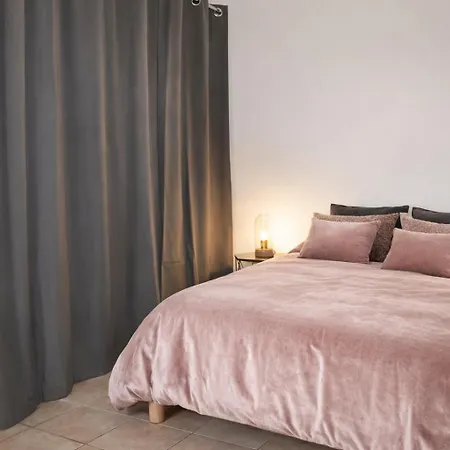 Lumineux Et Cosy Avec Jardin Vue Sur Chateau Pres Port En Bessin, Bayeux Et Omaha Lejlighed Commes