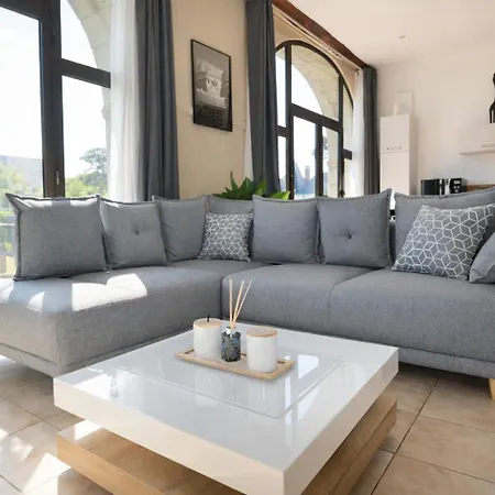 Apartmán Lumineux Et Cosy Avec Jardin Vue Sur Chateau Pres Port En Bessin, Bayeux Et Omaha