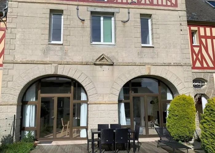 Lumineux Et Cosy Avec Jardin Vue Sur Chateau Pres Port En Bessin, Bayeux Et Omaha Lejlighed