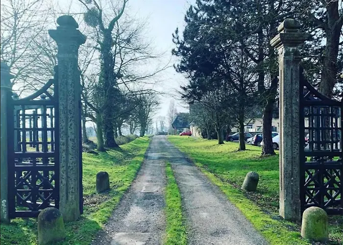 Lumineux Et Cosy Avec Jardin Vue Sur Chateau Pres Port En Bessin, Bayeux Et Omaha *