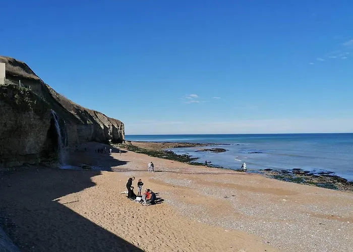 Lumineux Et Cosy Avec Jardin Vue Sur Chateau Pres Port En Bessin, Bayeux Et Omaha * Commes