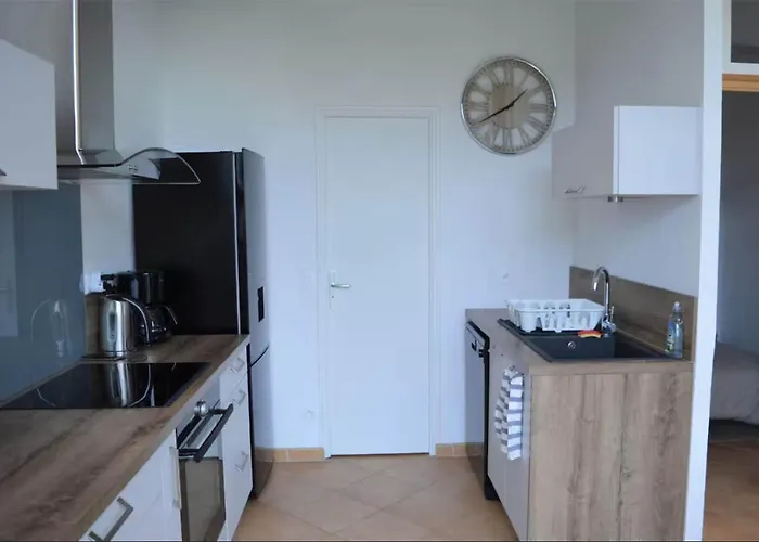 Lumineux Et Cosy Avec Jardin Vue Sur Chateau Pres Port En Bessin, Bayeux Et Omaha Lejlighed *