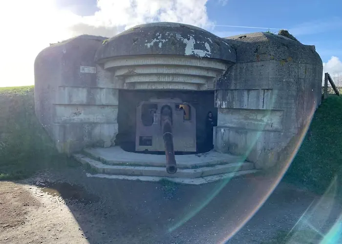 Lejlighed Lumineux Et Cosy Avec Jardin Vue Sur Chateau Pres Port En Bessin, Bayeux Et Omaha Commes