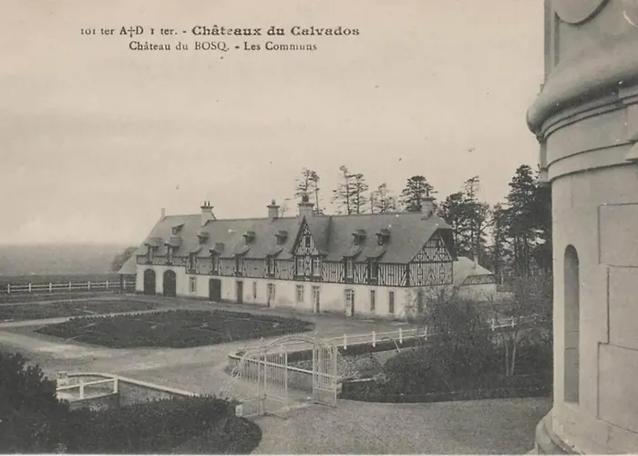 Lejlighed Lumineux Et Cosy Avec Jardin Vue Sur Chateau Pres Port En Bessin, Bayeux Et Omaha *